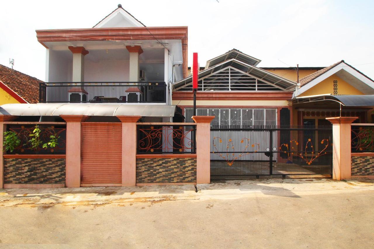 Oyo 2176 Amanah Syariah Residence Bandar Lampung Exterior photo